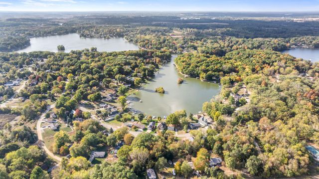 11735 N Waldron Road, Somerset Twp, MI 49249