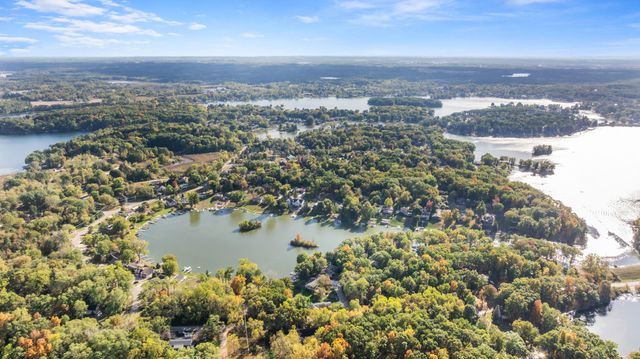 11735 N Waldron Road, Somerset Twp, MI 49249