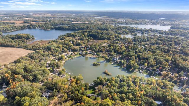 11735 N Waldron Road, Somerset Twp, MI 49249