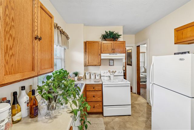 1414 Harrison Avenue, Des Moines, IA 50314