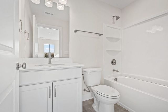 1433 Charles Dr, Chapel Hill, TN 37034