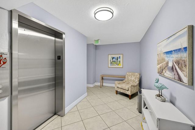900 NE Spanish River Boulevard 2w, Boca Raton, FL 33431