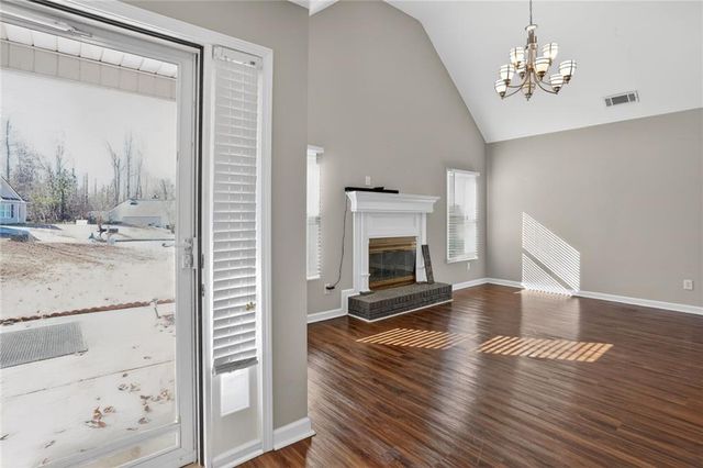 218 Arlington Court, Newnan, GA 30263