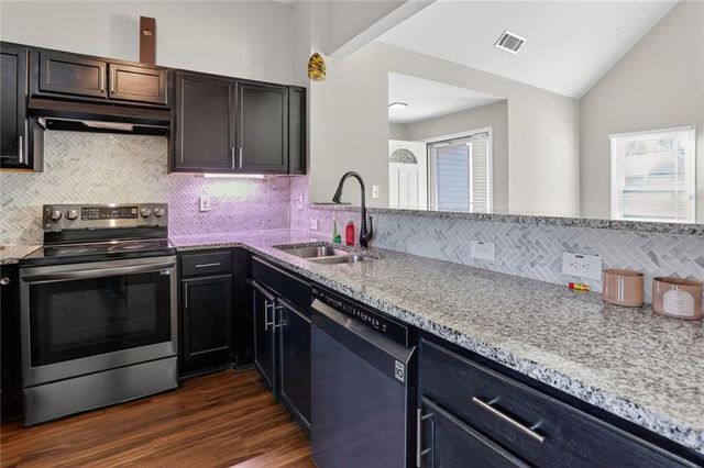 218 Arlington Court, Newnan, GA 30263