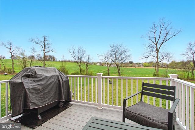 44 COOP LN, Hanover, PA 17331