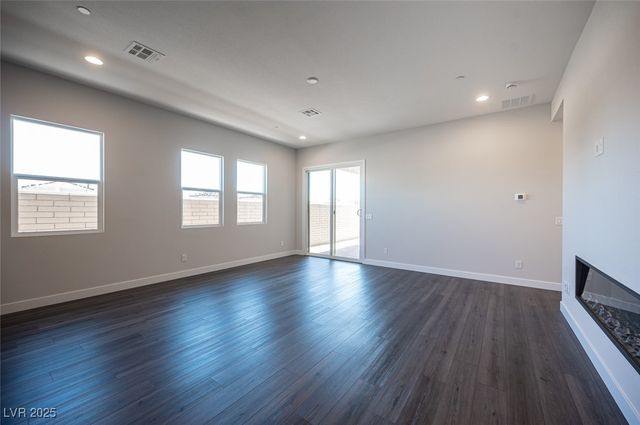 117 Royal Cascade Avenue, Henderson, NV 89011