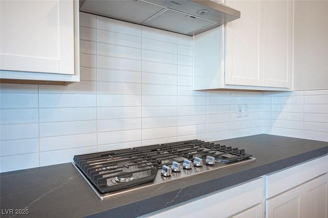 117 Royal Cascade Avenue, Henderson, NV 89011