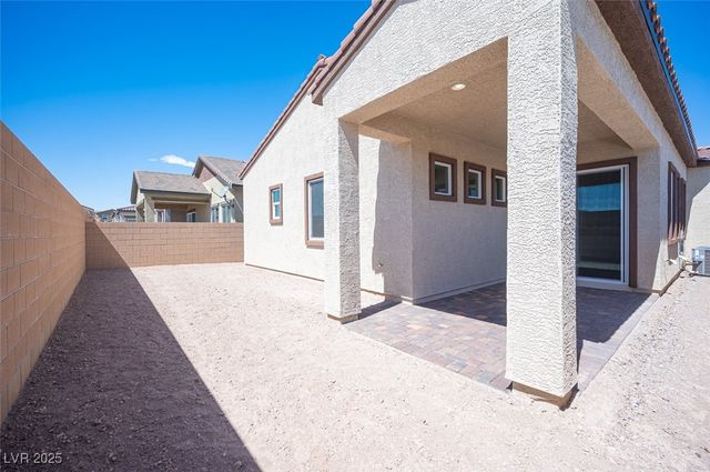 117 Royal Cascade Avenue, Henderson, NV 89011