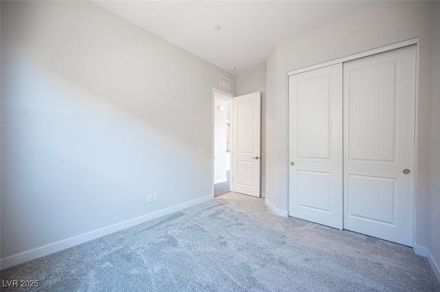 117 Royal Cascade Avenue, Henderson, NV 89011