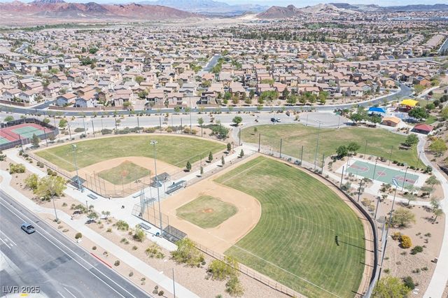 117 Royal Cascade Avenue, Henderson, NV 89011