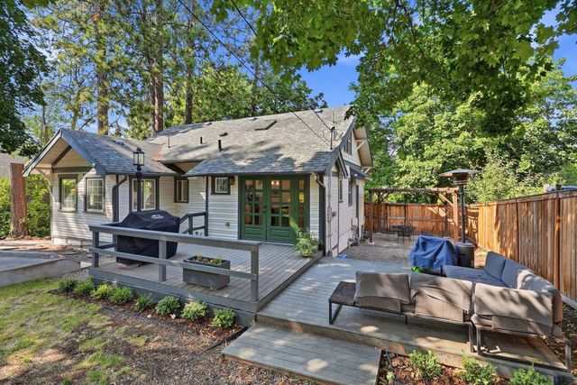 2240 S Rockwood Blvd, Spokane, WA 99203