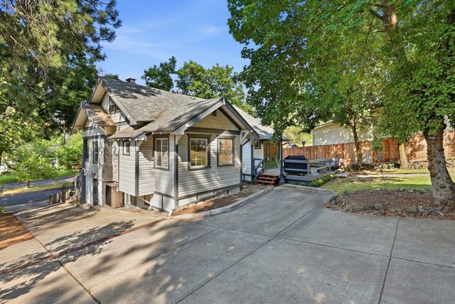 2240 S Rockwood Blvd, Spokane, WA 99203