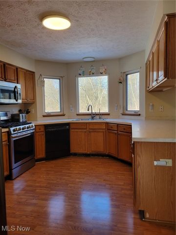 53 Scupper Lane, Northfield Center, OH 44067