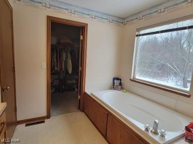 53 Scupper Lane, Northfield Center, OH 44067