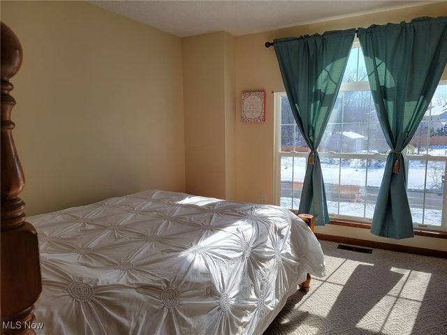 53 Scupper Lane, Northfield Center, OH 44067