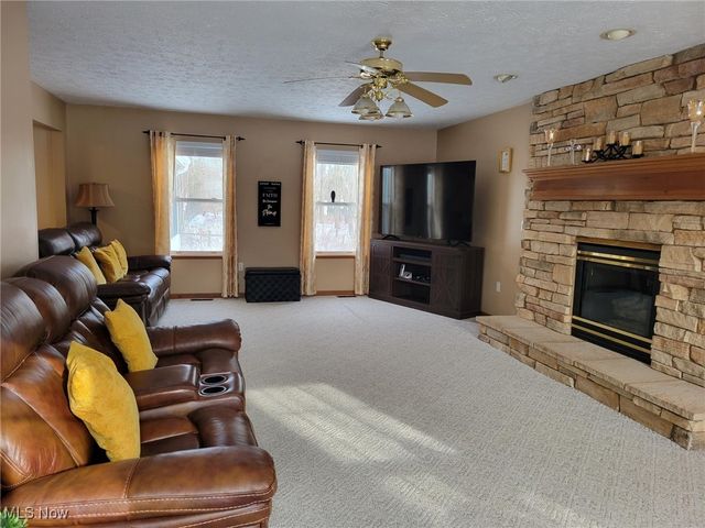 53 Scupper Lane, Northfield Center, OH 44067