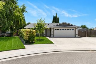 1522 Kiwi Ct, Ripon, CA 95366