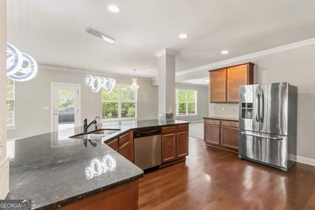 811 Lorrimont Lane, Fairburn, GA 30213