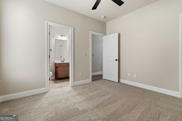 811 Lorrimont Lane, Fairburn, GA 30213