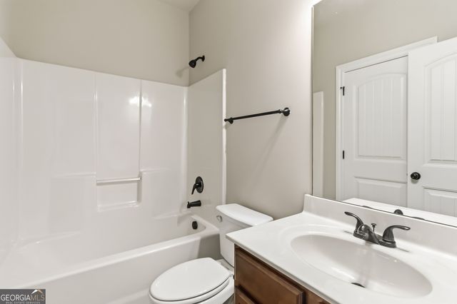 811 Lorrimont Lane, Fairburn, GA 30213