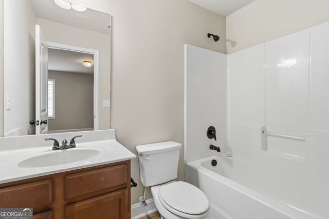 811 Lorrimont Lane, Fairburn, GA 30213