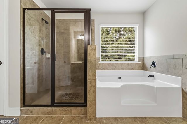 811 Lorrimont Lane, Fairburn, GA 30213