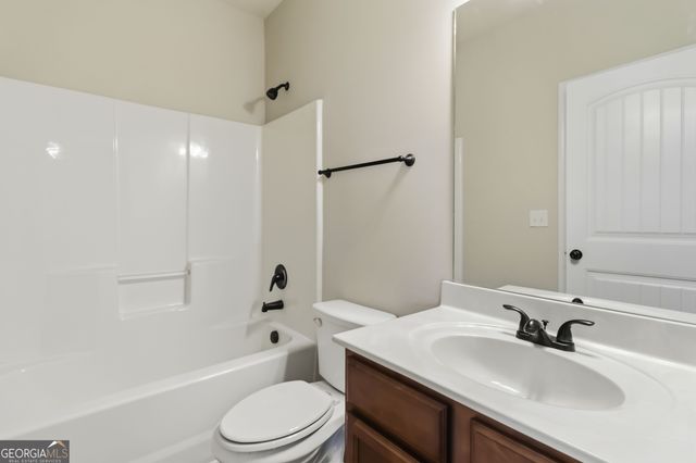 811 Lorrimont Lane, Fairburn, GA 30213