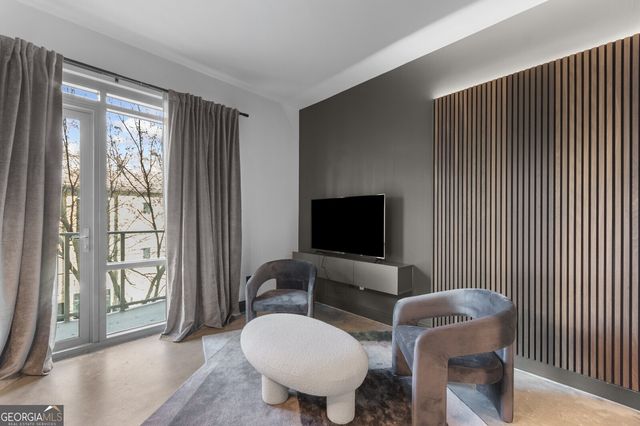 905 Juniper Street NE 117, Atlanta, GA 30309