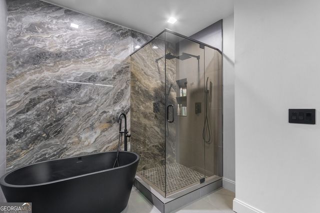 905 Juniper Street NE 117, Atlanta, GA 30309