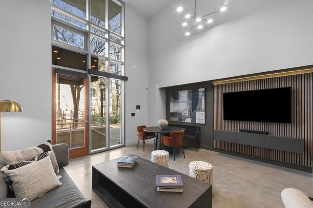 905 Juniper Street NE 117, Atlanta, GA 30309