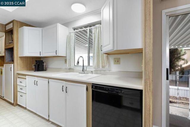 2197 Dalis Drive, Concord, CA 94520