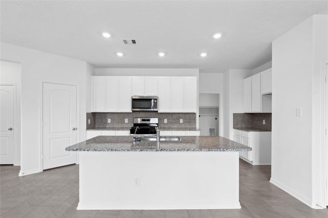 833 Mustang Ridge Terrace, Magnolia, TX 77354