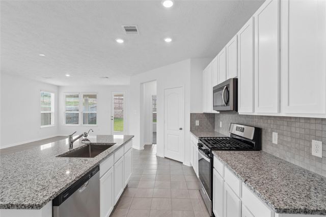 833 Mustang Ridge Terrace, Magnolia, TX 77354