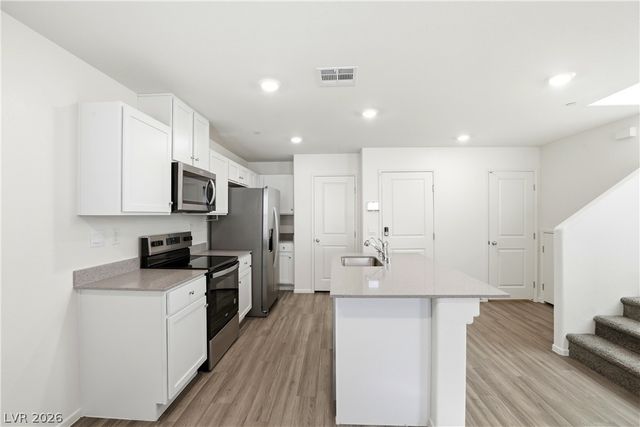 6913 Stafford Hill Street, Las Vegas, NV 89166