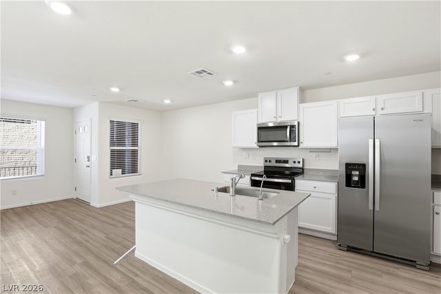 6913 Stafford Hill Street, Las Vegas, NV 89166