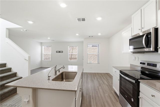 6913 Stafford Hill Street, Las Vegas, NV 89166