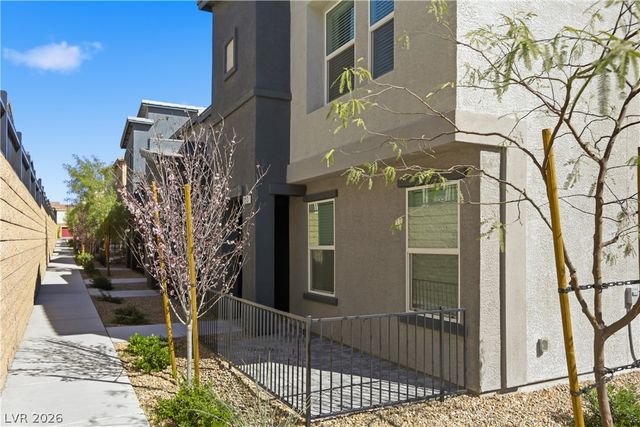 6913 Stafford Hill Street, Las Vegas, NV 89166