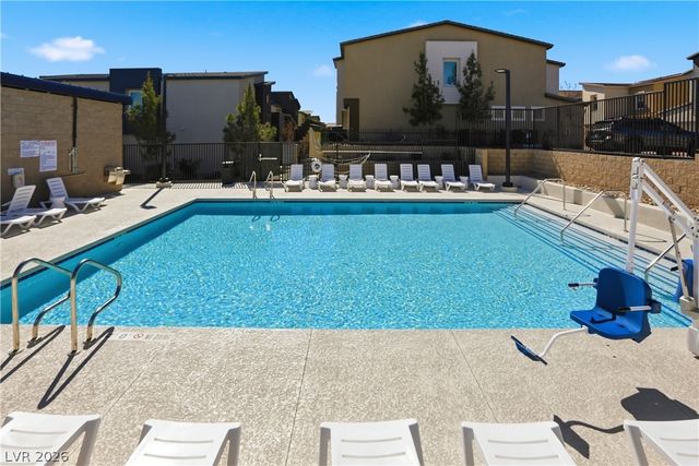 6913 Stafford Hill Street, Las Vegas, NV 89166