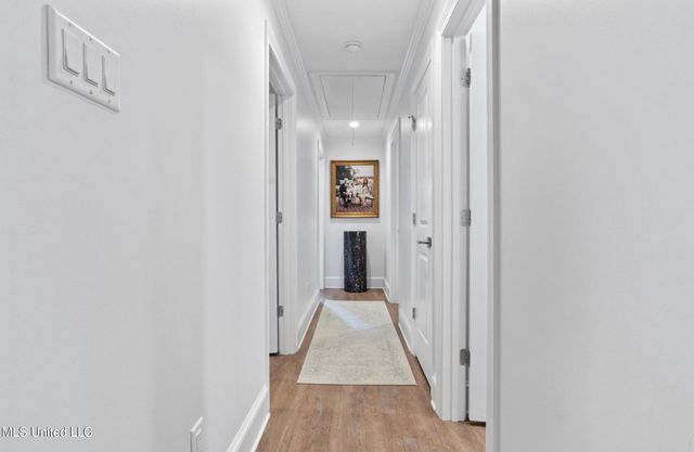 1105 E Cherokee Glen, Ocean Springs, MS 39564