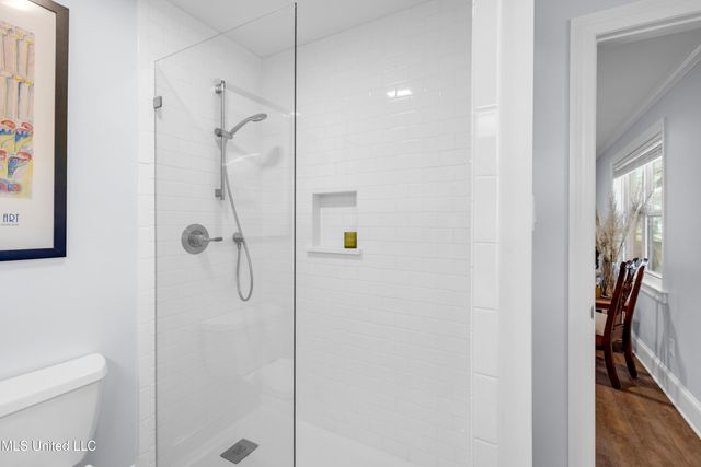 1105 E Cherokee Glen, Ocean Springs, MS 39564