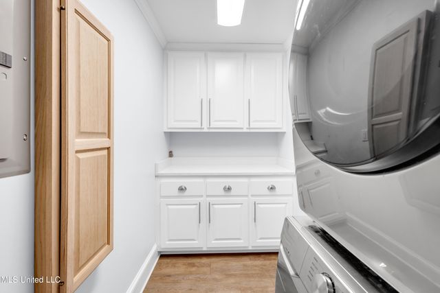 1105 E Cherokee Glen, Ocean Springs, MS 39564