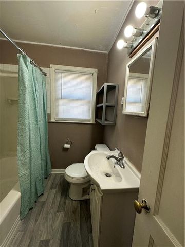 5046 Glenside Court, Kansas City, MO 64129