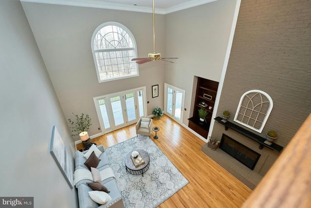 5828 HUNTON WOOD DR, Broad Run, VA 20137