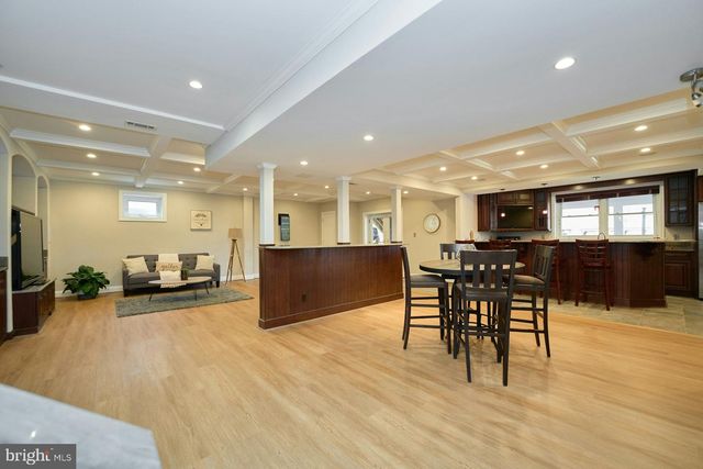 5828 HUNTON WOOD DR, Broad Run, VA 20137