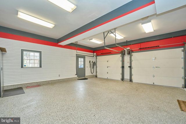 5828 HUNTON WOOD DR, Broad Run, VA 20137