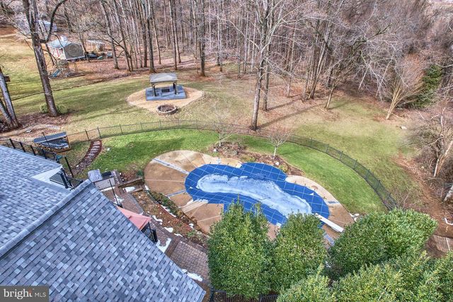 5828 HUNTON WOOD DR, Broad Run, VA 20137