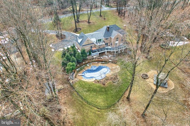 5828 HUNTON WOOD DR, Broad Run, VA 20137