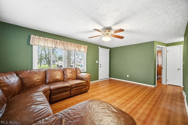 633 Vermont Drive, Lorain, OH 44052