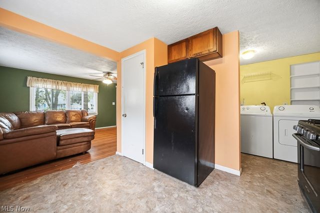 633 Vermont Drive, Lorain, OH 44052