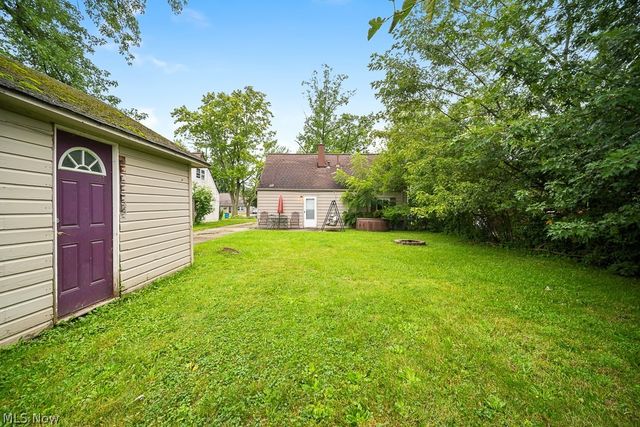 633 Vermont Drive, Lorain, OH 44052